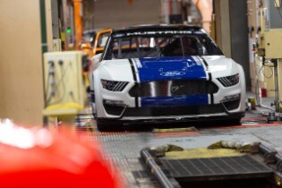 NASCAR Mustang